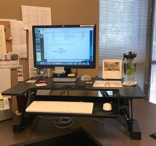 Standing desk